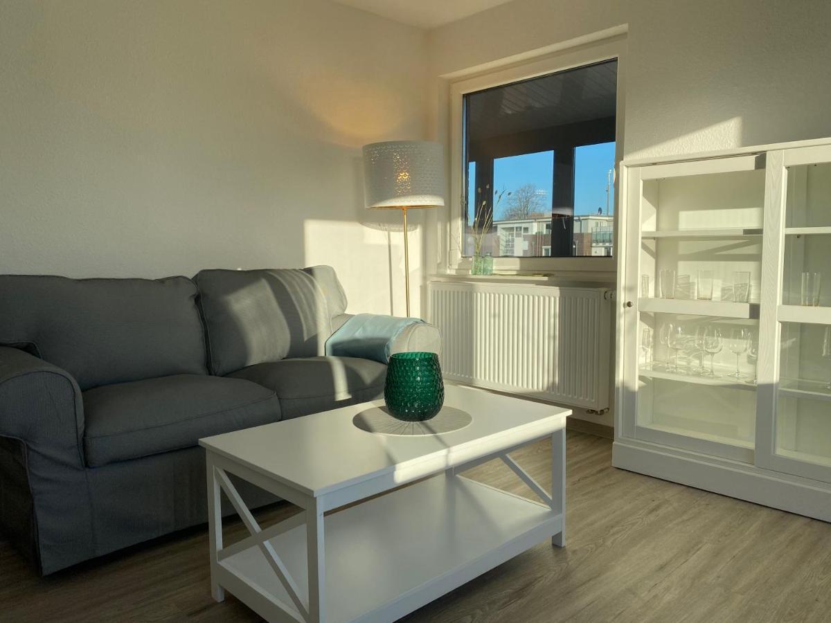Haus Pirola Esens Apartment ภายนอก รูปภาพ