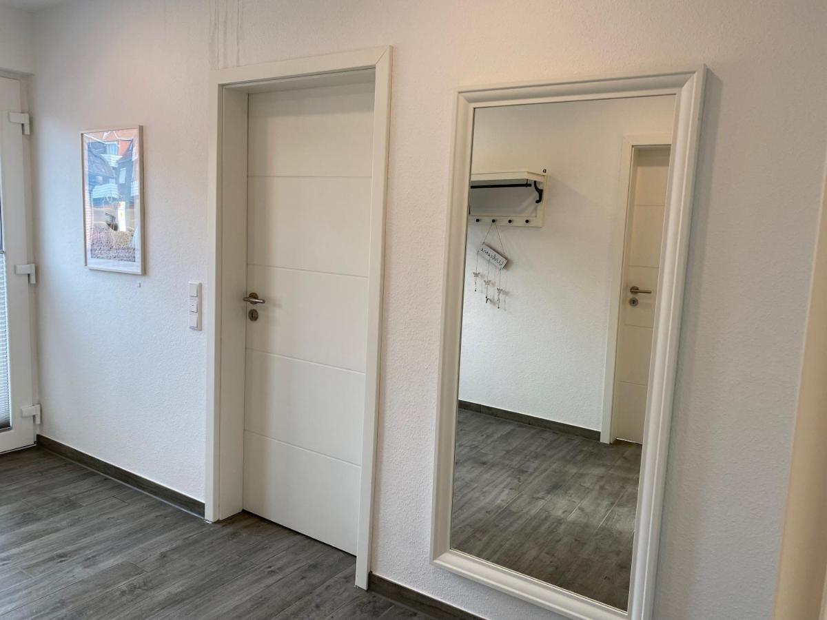 Haus Pirola Esens Apartment ภายนอก รูปภาพ