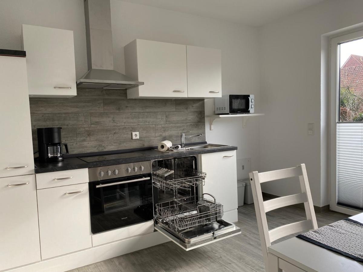 Haus Pirola Esens Apartment ภายนอก รูปภาพ
