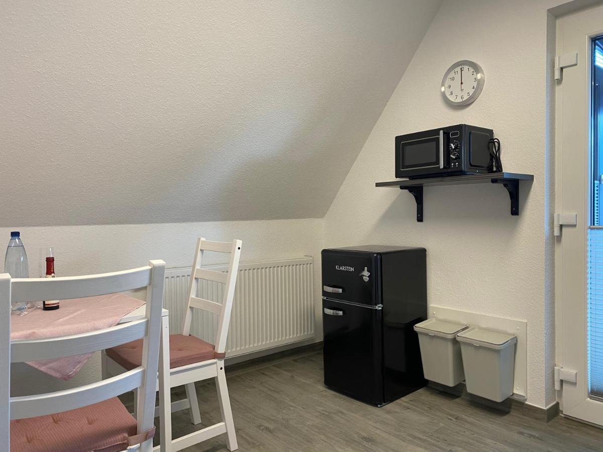 Haus Pirola Esens Apartment ภายนอก รูปภาพ